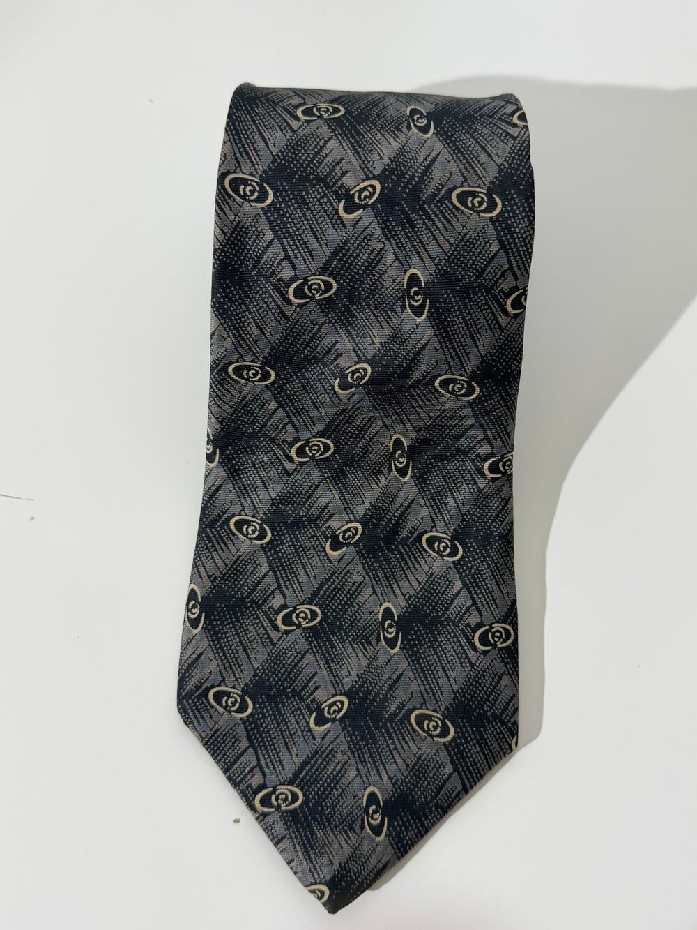 Vintage Halston III Men’s Black Gray Geometric 100% Italian Silk Tie USA